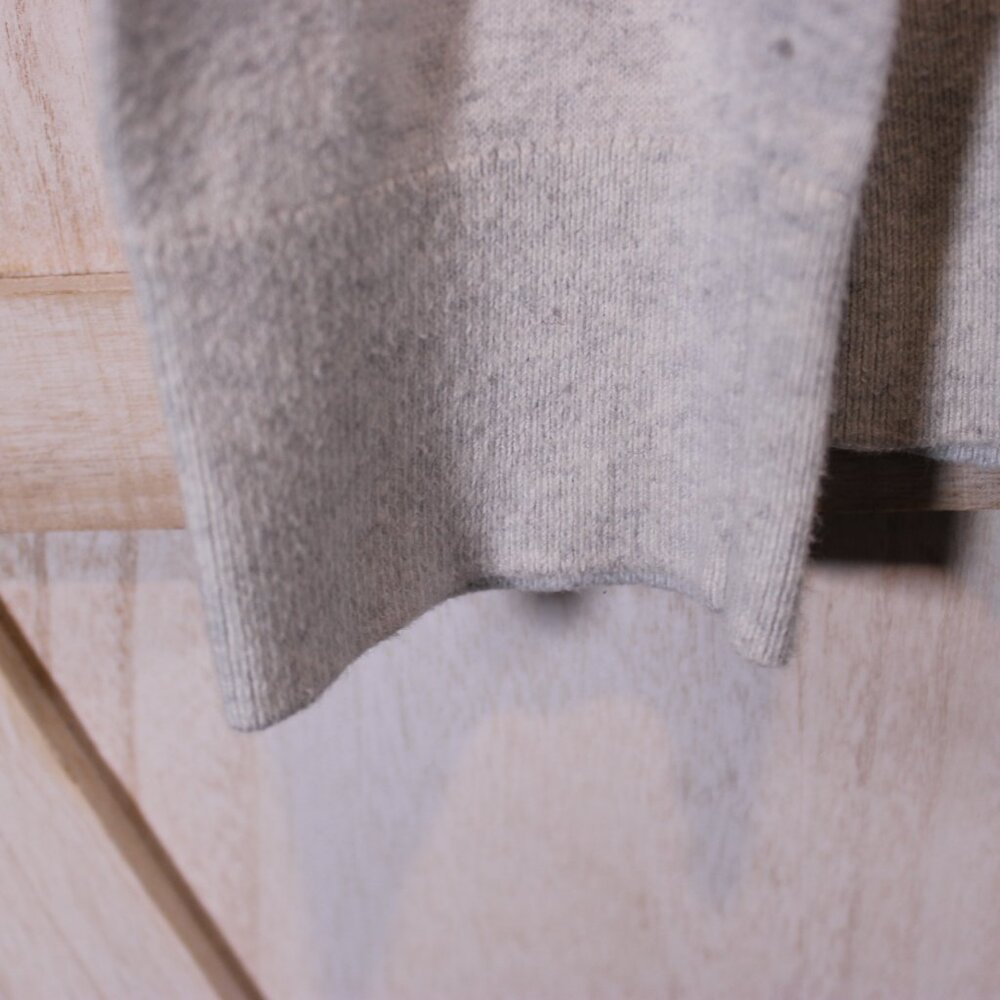 Banana Republic Women's Sweater Light Gray Crew Neck Size XL - Picture 6 of 7